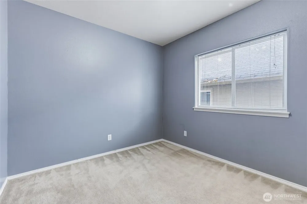 90 Glen Gate Loop Cathlamet, WA 98612