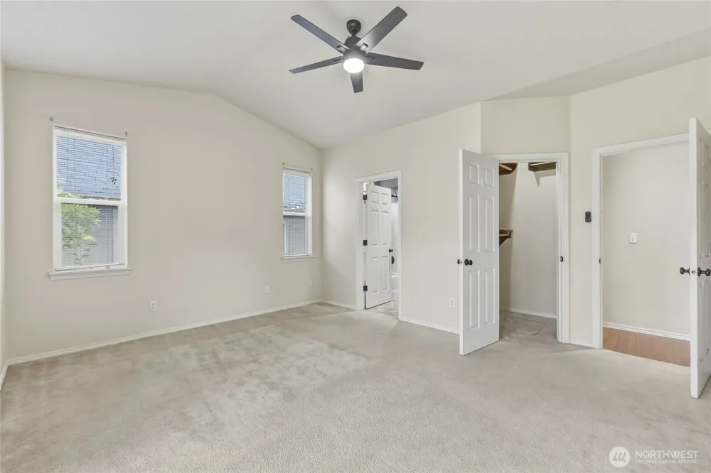 90 Glen Gate Loop Cathlamet, WA 98612