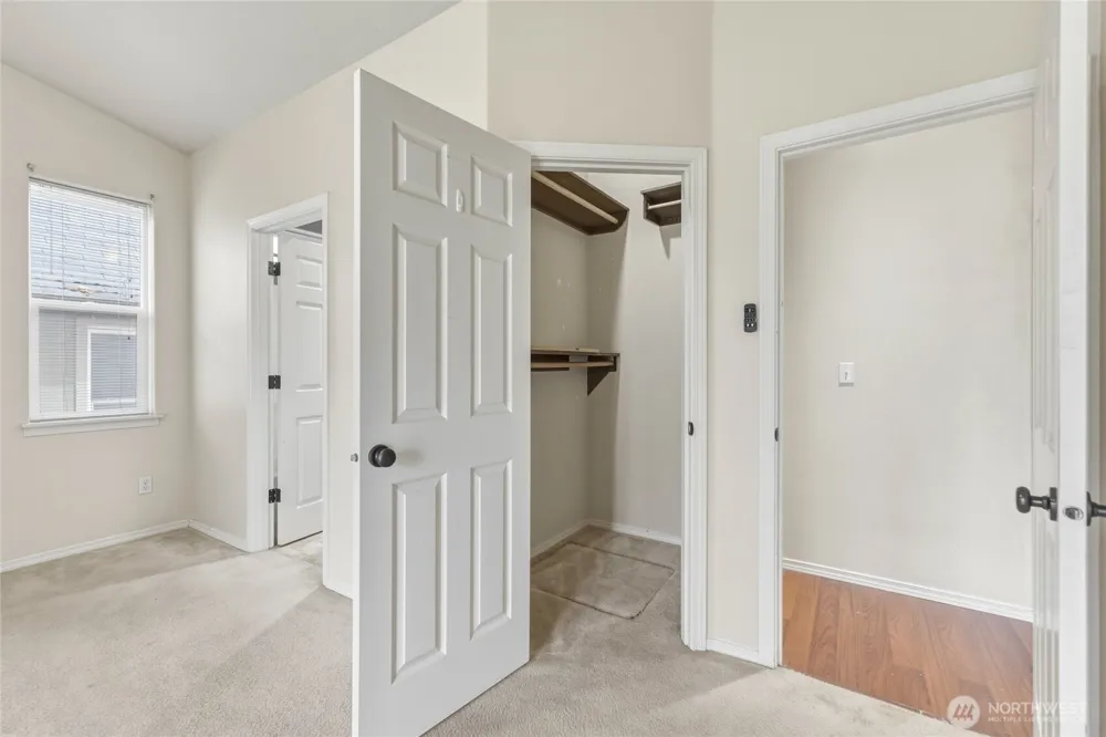 90 Glen Gate Loop Cathlamet, WA 98612