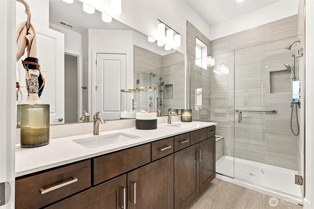 14817 205th Avenue Ct E #2561 Bonney Lake, WA 98391