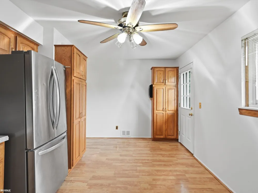 8744 Leslie Drive Sterling Heights City, MI 48314