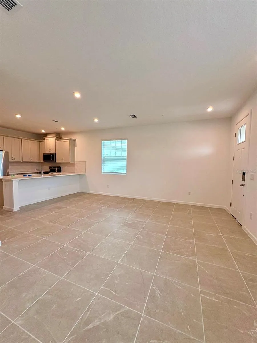 10039 GAZEBO ALLEY Orlando, FL 32832