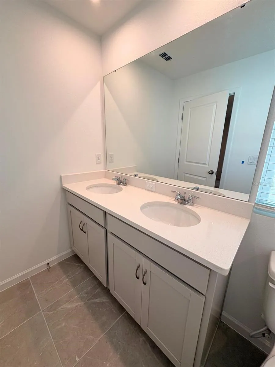 10039 GAZEBO ALLEY Orlando, FL 32832