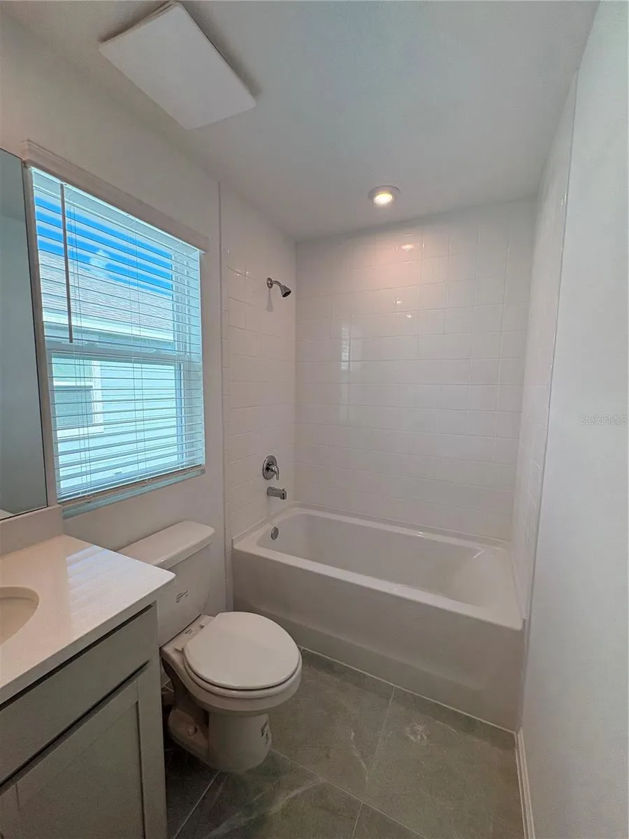 10039 GAZEBO ALLEY Orlando, FL 32832