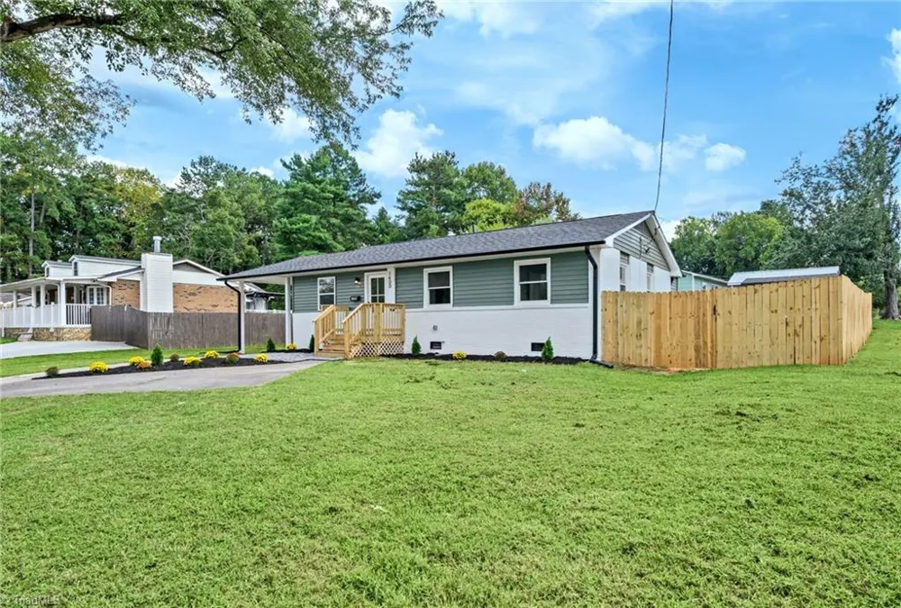 1400 E Sedgefield Drive Winston-Salem, NC 27127