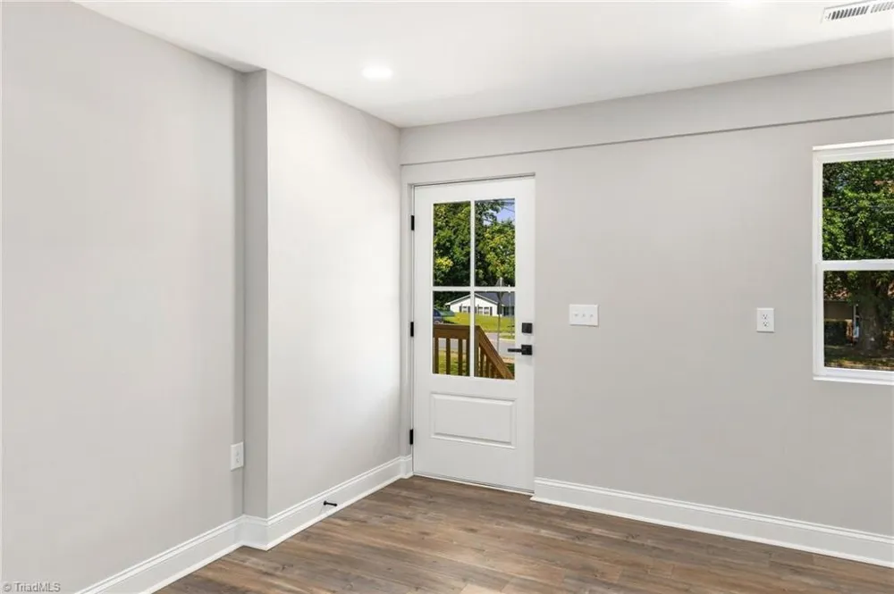 1400 E Sedgefield Drive Winston-Salem, NC 27127
