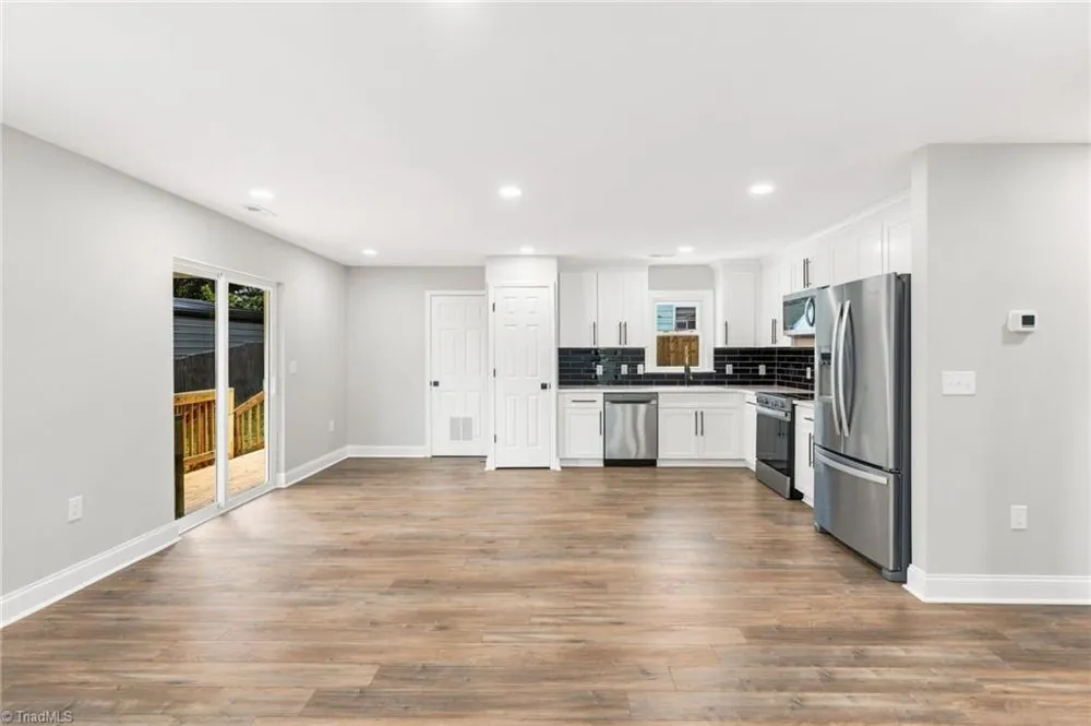 1400 E Sedgefield Drive Winston-Salem, NC 27127