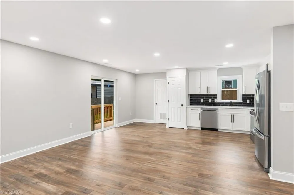 1400 E Sedgefield Drive Winston-Salem, NC 27127