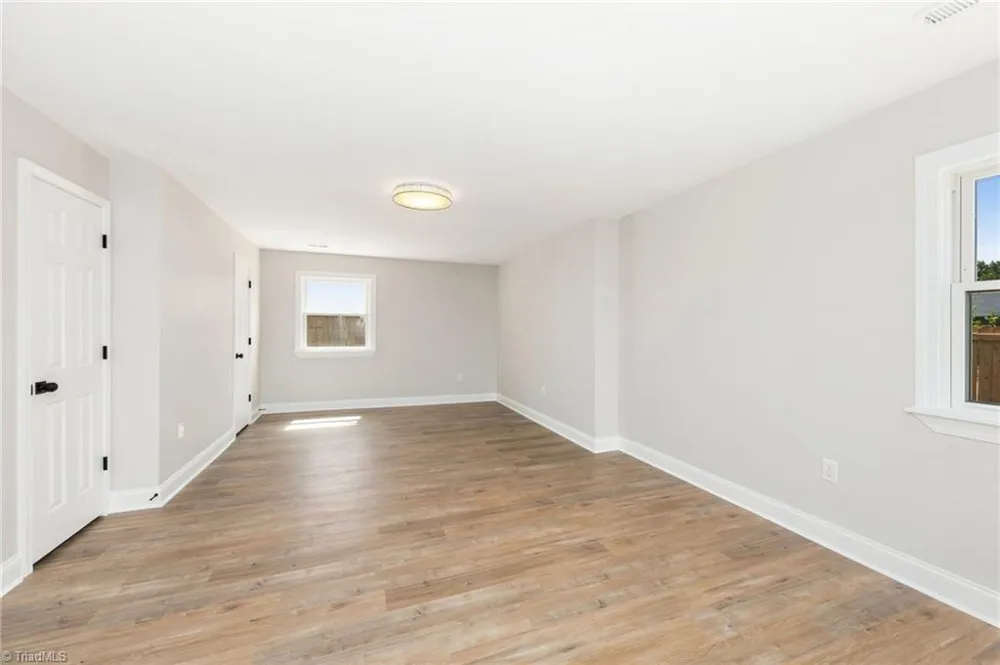 1400 E Sedgefield Drive Winston-Salem, NC 27127