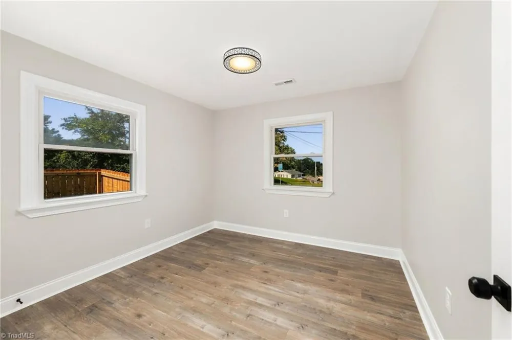 1400 E Sedgefield Drive Winston-Salem, NC 27127