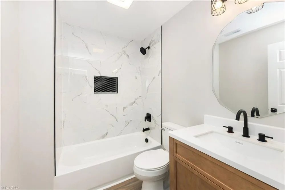 1400 E Sedgefield Drive Winston-Salem, NC 27127