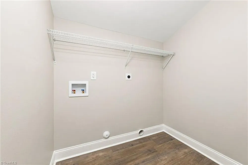 1400 E Sedgefield Drive Winston-Salem, NC 27127