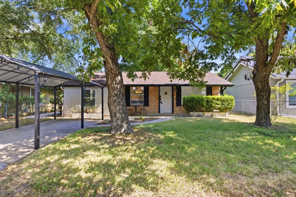 3206 Goodwin Avenue Austin, TX 78702