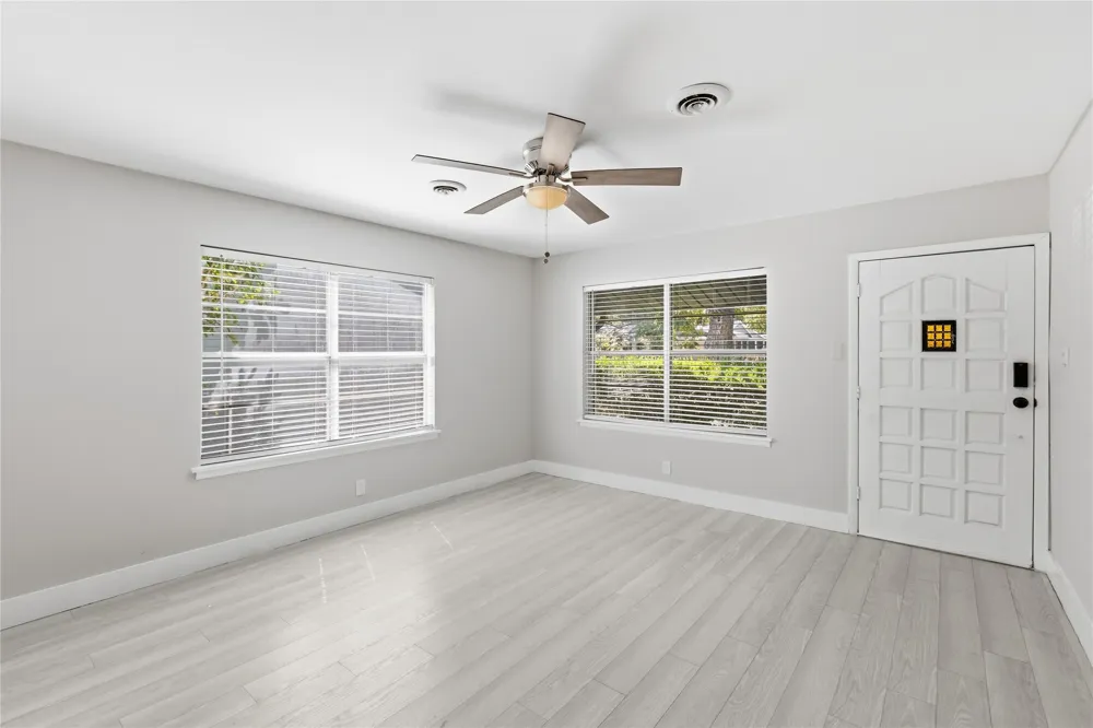 3206 Goodwin Avenue Austin, TX 78702
