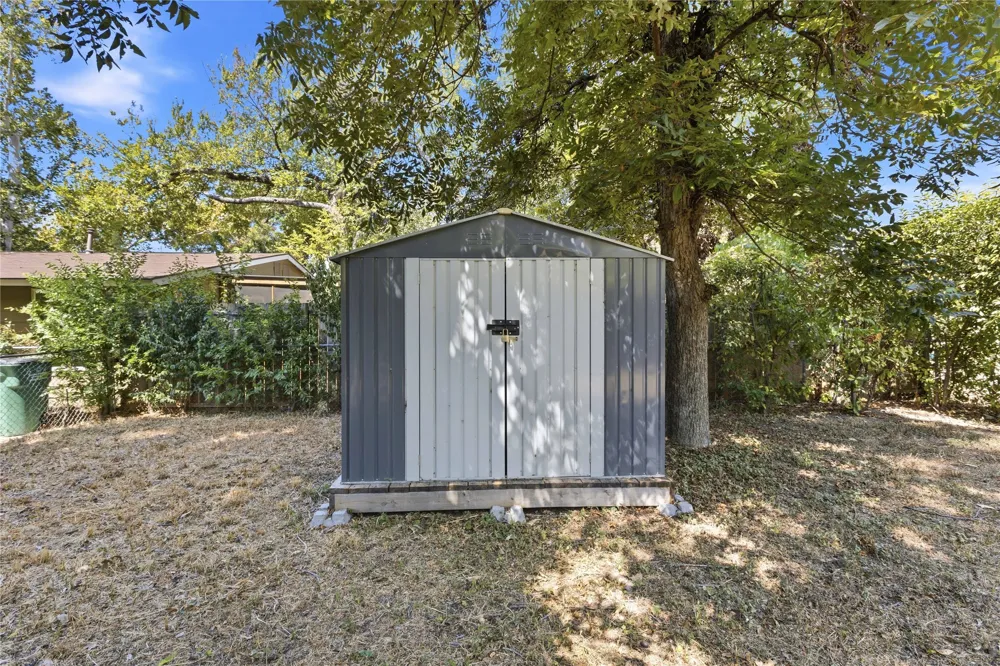 3206 Goodwin Avenue Austin, TX 78702