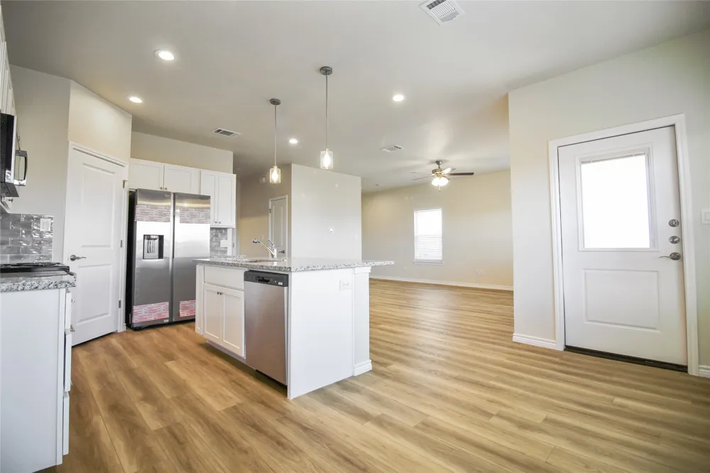 511 Whirlaway Drive #B Jarrell, TX 76537