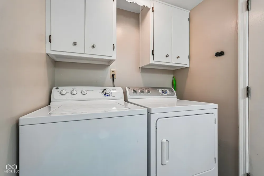 3962 Braddock Road Indianapolis, IN 46268