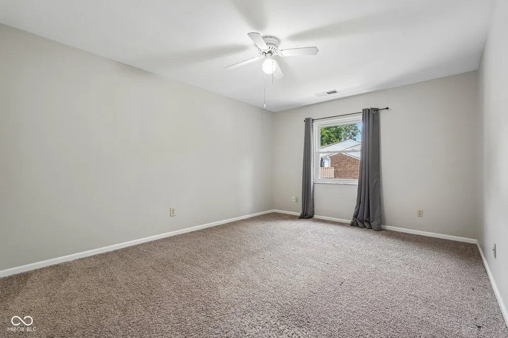 3962 Braddock Road Indianapolis, IN 46268