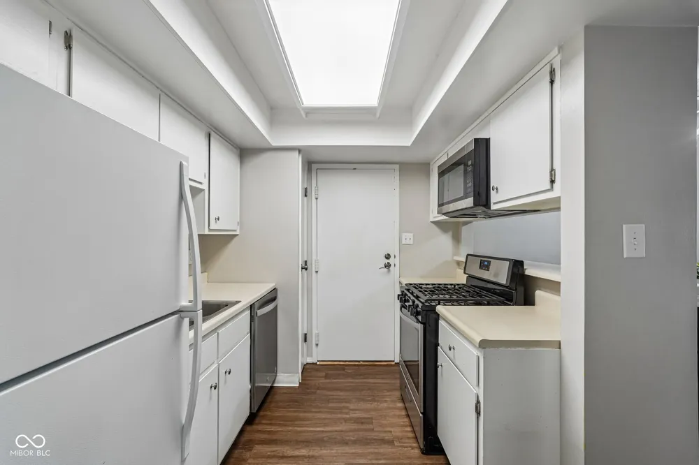 3962 Braddock Road Indianapolis, IN 46268