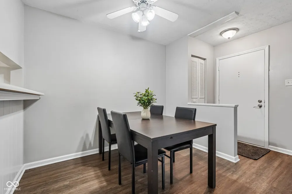 3962 Braddock Road Indianapolis, IN 46268