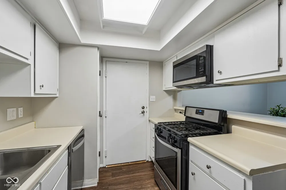 3962 Braddock Road Indianapolis, IN 46268
