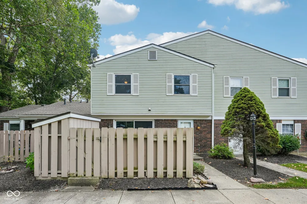 3962 Braddock Road Indianapolis, IN 46268