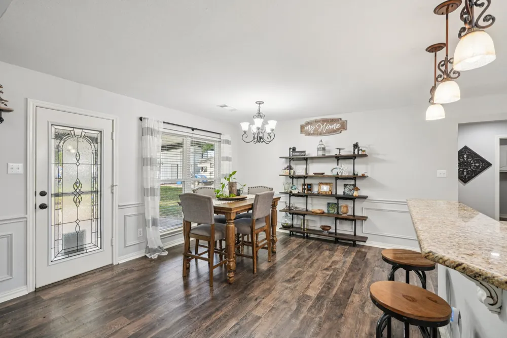 10072 Manor Way Forney, TX 75126