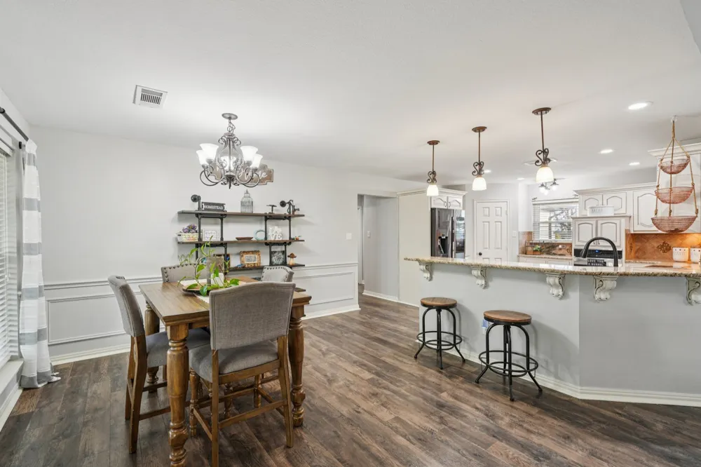 10072 Manor Way Forney, TX 75126