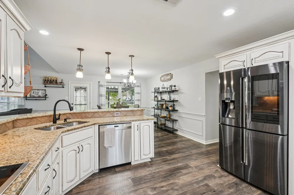 10072 Manor Way Forney, TX 75126