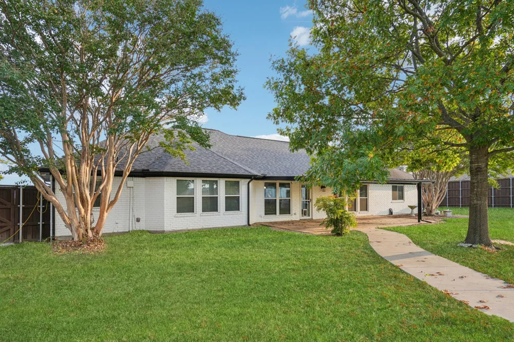 10072 Manor Way Forney, TX 75126