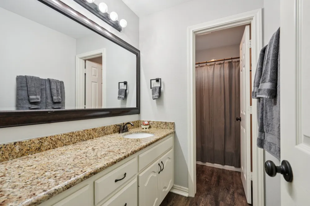 10072 Manor Way Forney, TX 75126