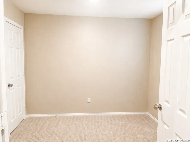 746 Retama Pass San Antonio, TX 78219