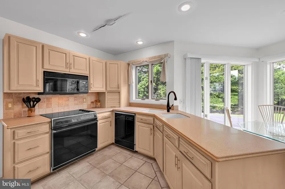 1345 JUNIPER Lebanon, PA 17042