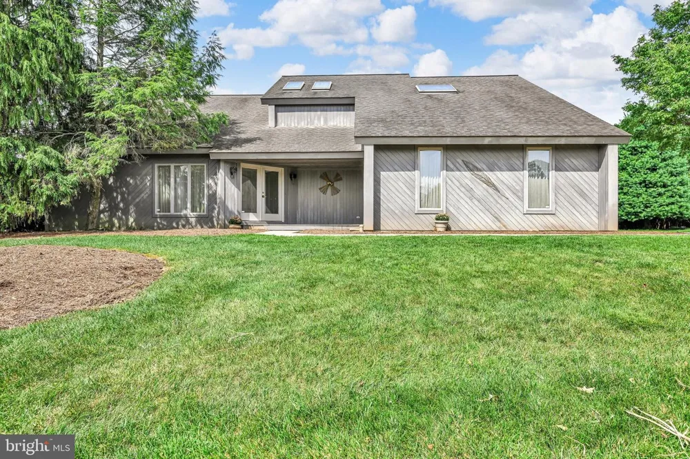 1345 JUNIPER Lebanon, PA 17042