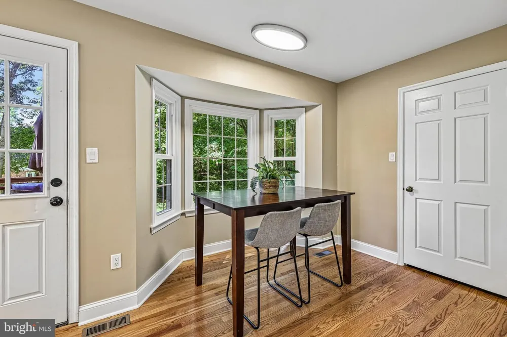 1360 SNOW MEADOW LANE Mclean, VA 22102