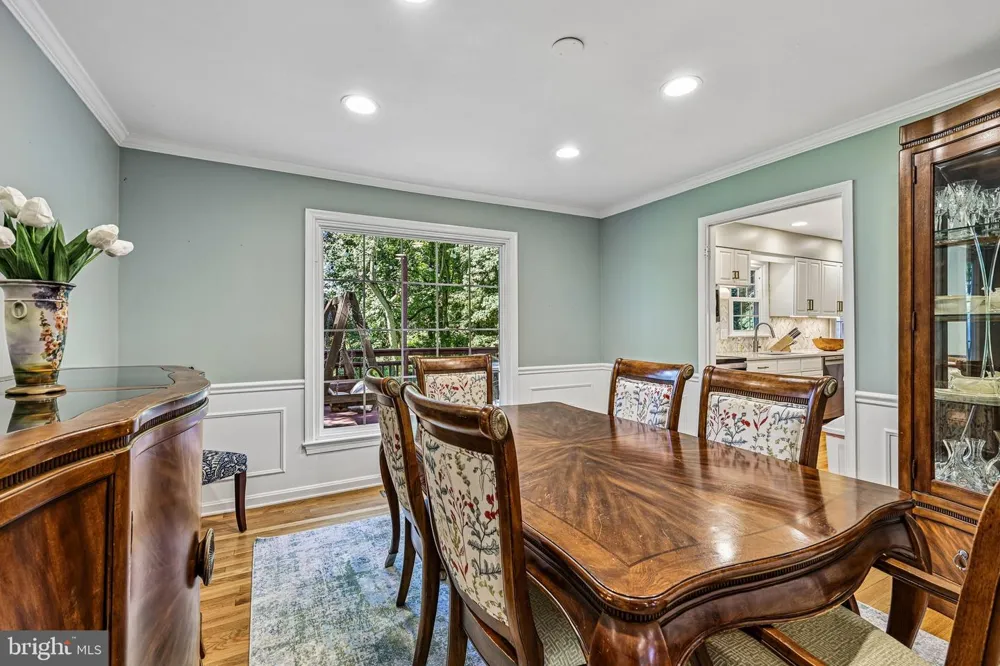 1360 SNOW MEADOW LANE Mclean, VA 22102