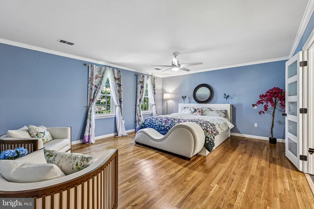 1360 SNOW MEADOW LANE Mclean, VA 22102