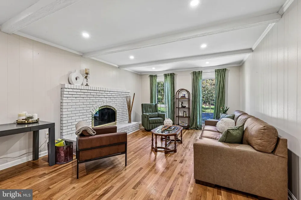 1360 SNOW MEADOW LANE Mclean, VA 22102