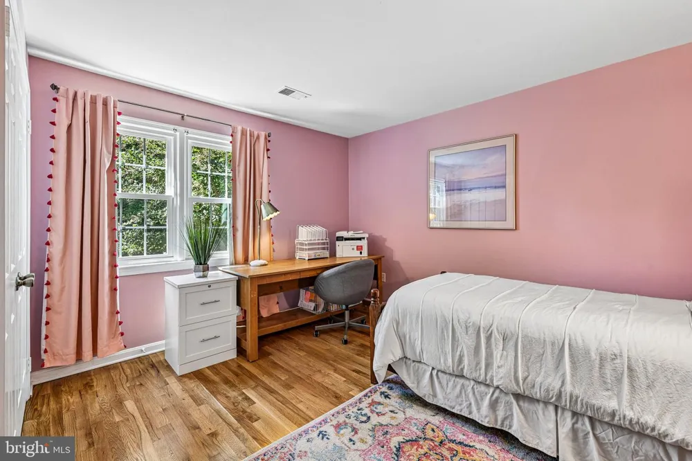 1360 SNOW MEADOW LANE Mclean, VA 22102
