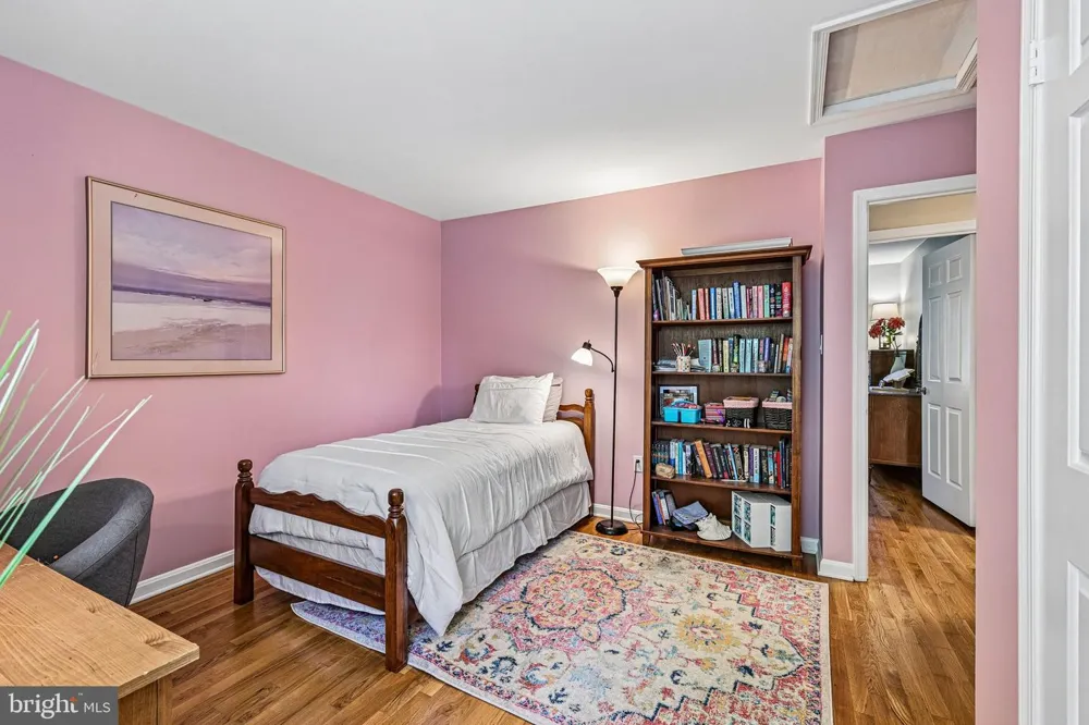 1360 SNOW MEADOW LANE Mclean, VA 22102
