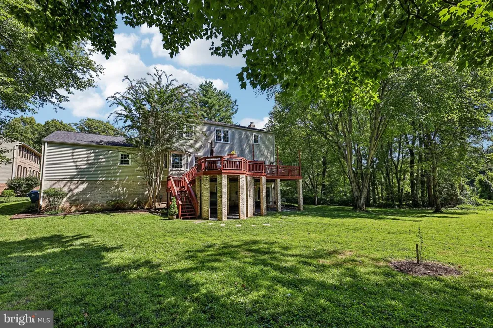1360 SNOW MEADOW LANE Mclean, VA 22102