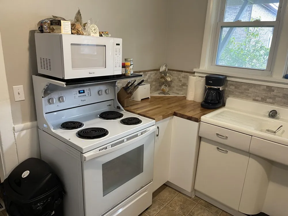 109 W Melendy Street Ludington, MI 49431