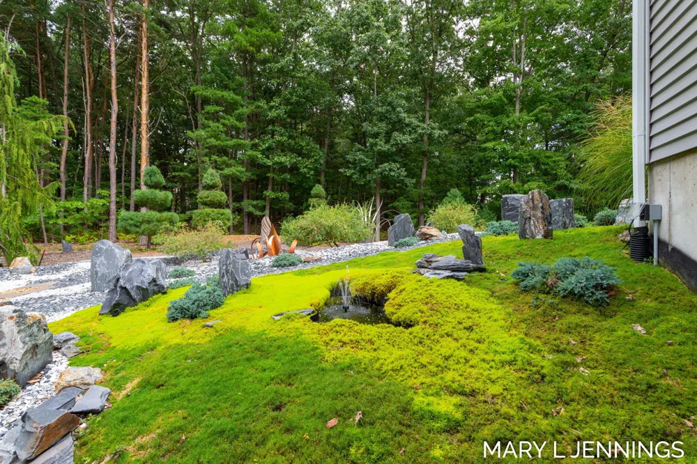 18624 Coventry Circle Spring Lake, MI 49456