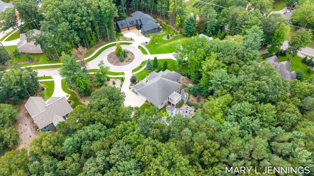 18624 Coventry Circle Spring Lake, MI 49456