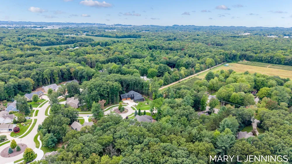 18624 Coventry Circle Spring Lake, MI 49456