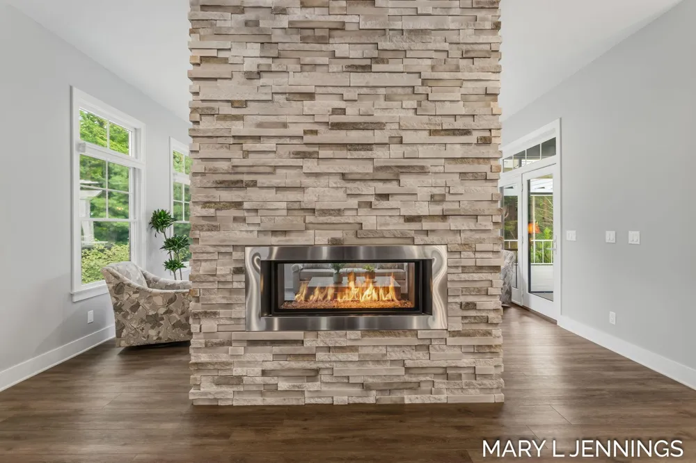 18624 Coventry Circle Spring Lake, MI 49456