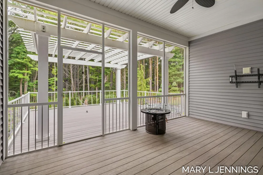 18624 Coventry Circle Spring Lake, MI 49456
