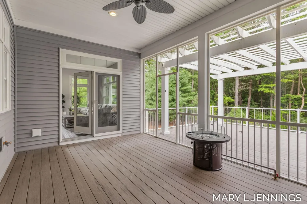 18624 Coventry Circle Spring Lake, MI 49456