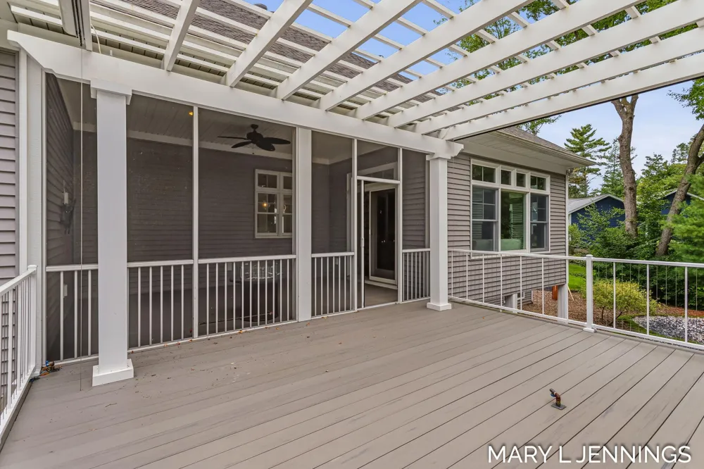 18624 Coventry Circle Spring Lake, MI 49456