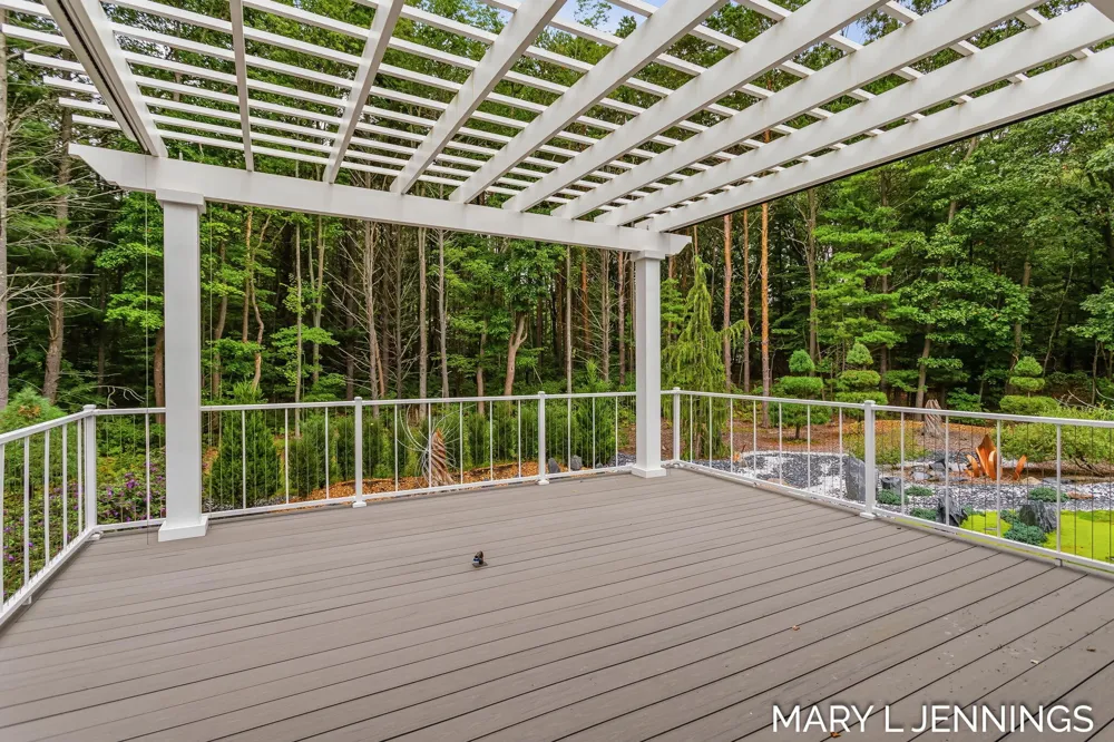 18624 Coventry Circle Spring Lake, MI 49456